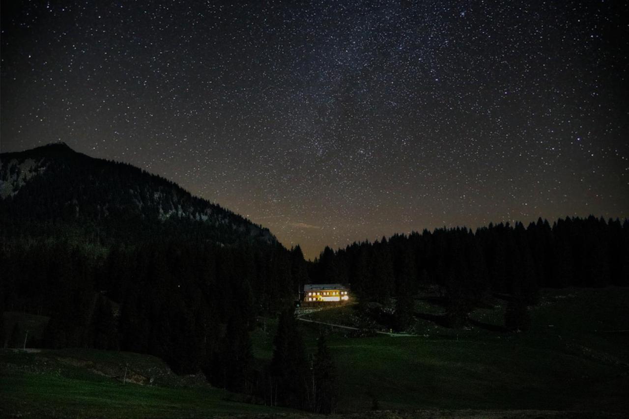 Spitzing Lodge Ferienwohnungen - Wanderparadies In Den Bergen シュピッツィングゼー エクステリア 写真